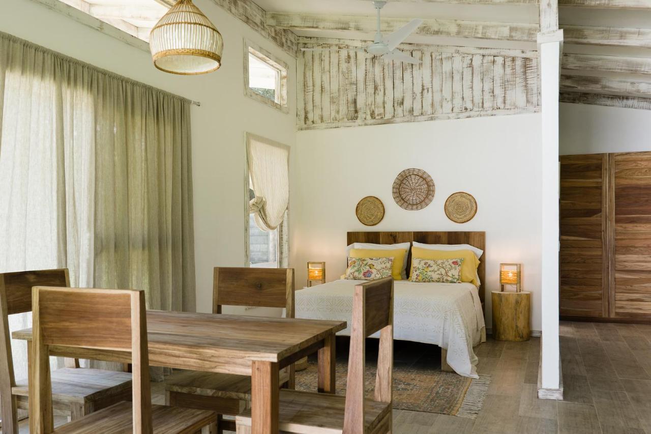Вилла Sonora Jungle & Yoga Retreat Puerto Viejo de Talamanca Экстерьер фото